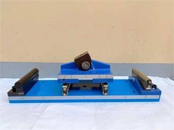 Giới thiệu bộ gá uốn mẫu bê tông 2 điểm